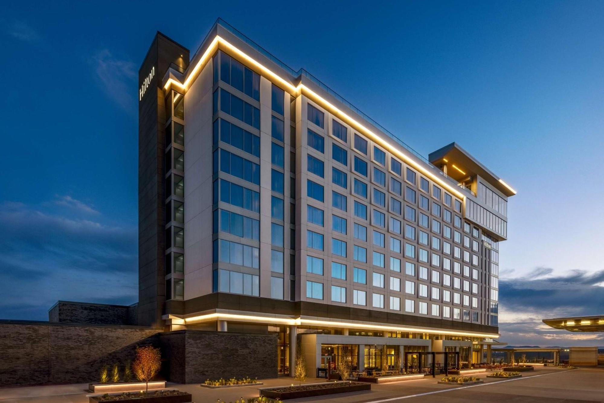 Hilton Bna Nashville Airport Terminal Bagian luar foto